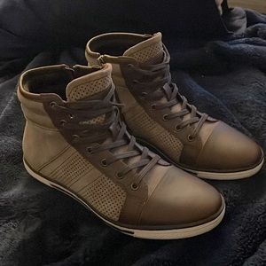 Kenneth Cole New York sneaker boot
